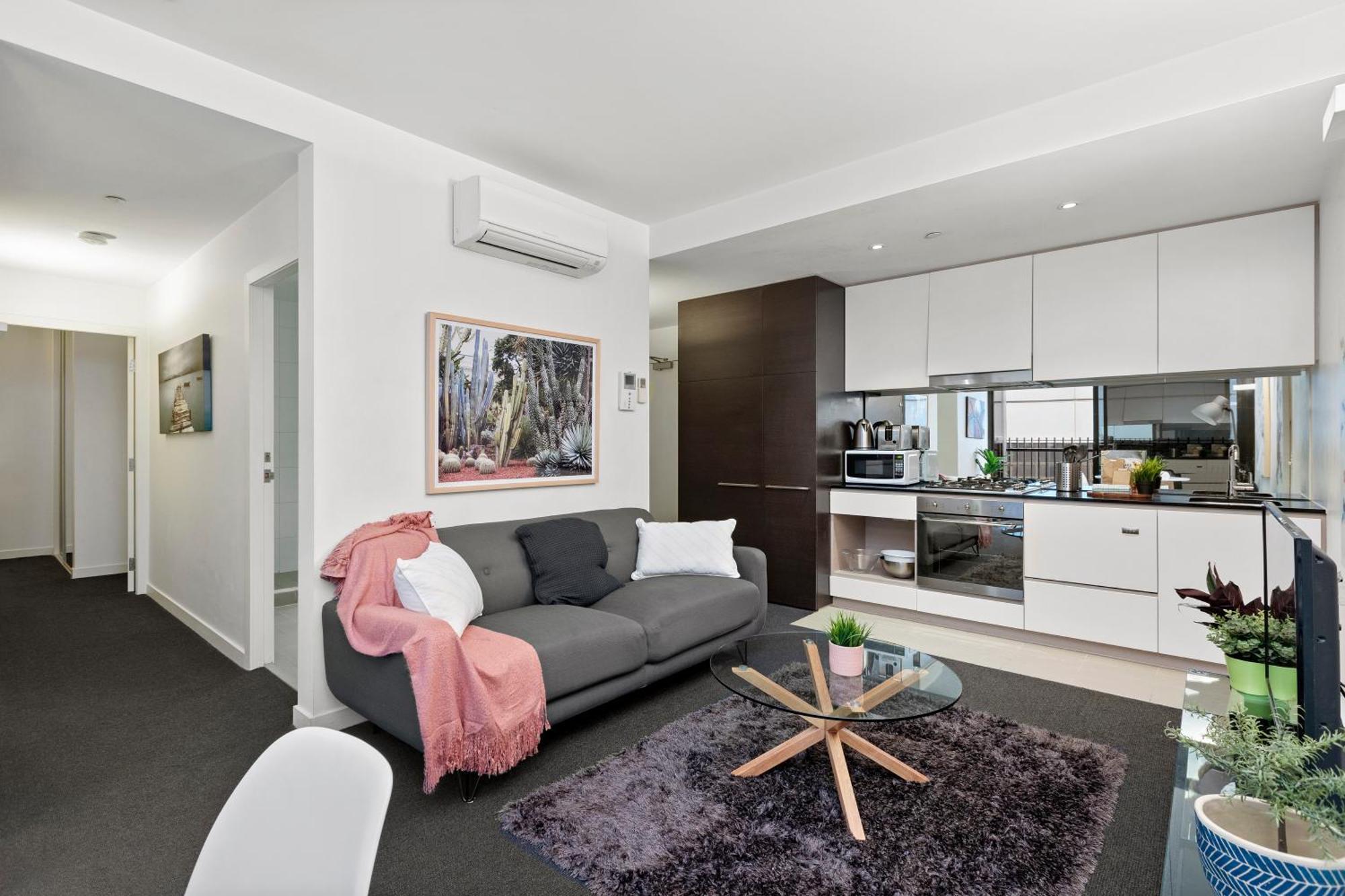 Complete Host Leopold Apartments Melbourne Room photo